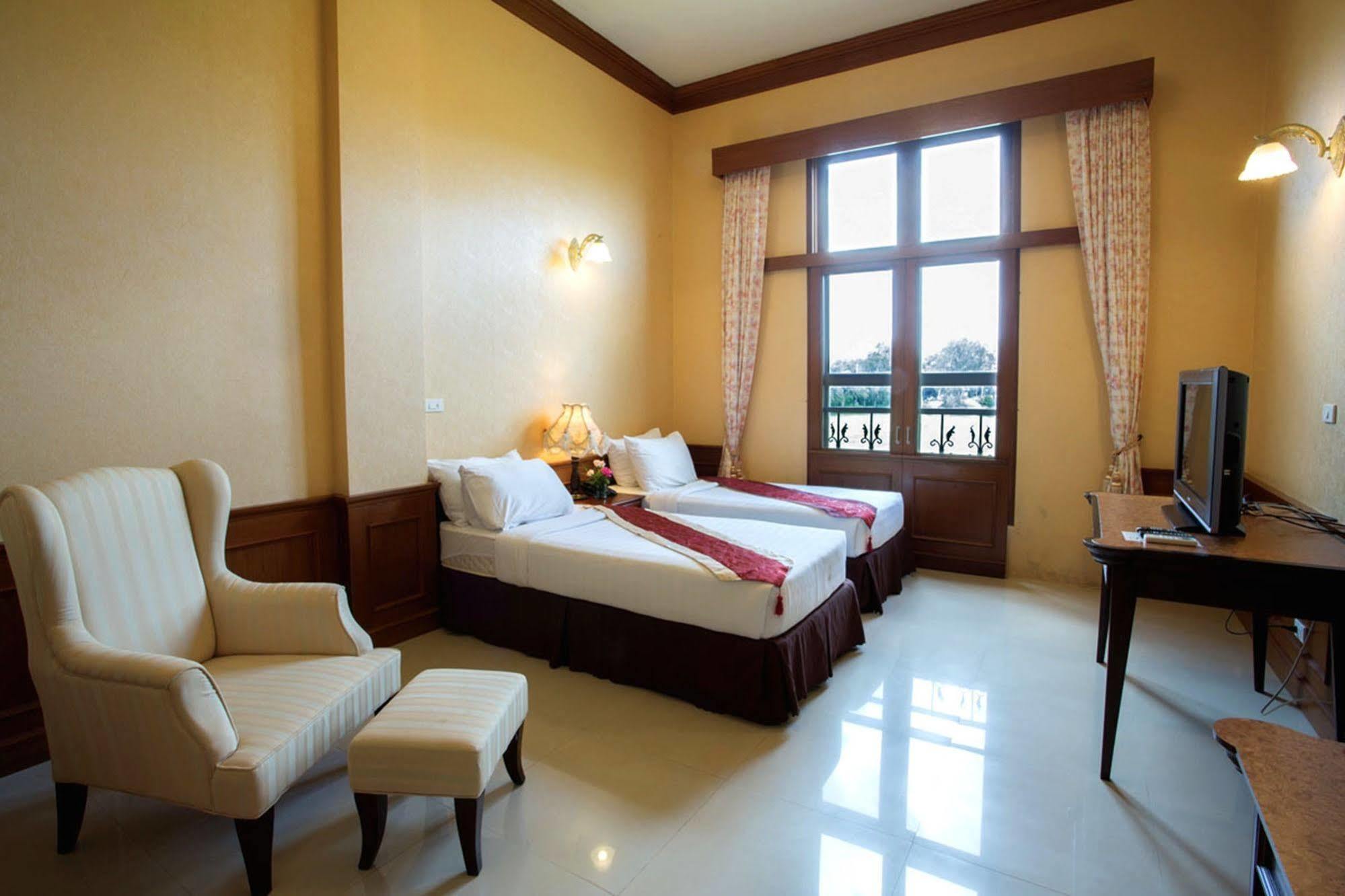 Chateau De Khaoyai Hotel & Resort Pakcsong Kültér fotó