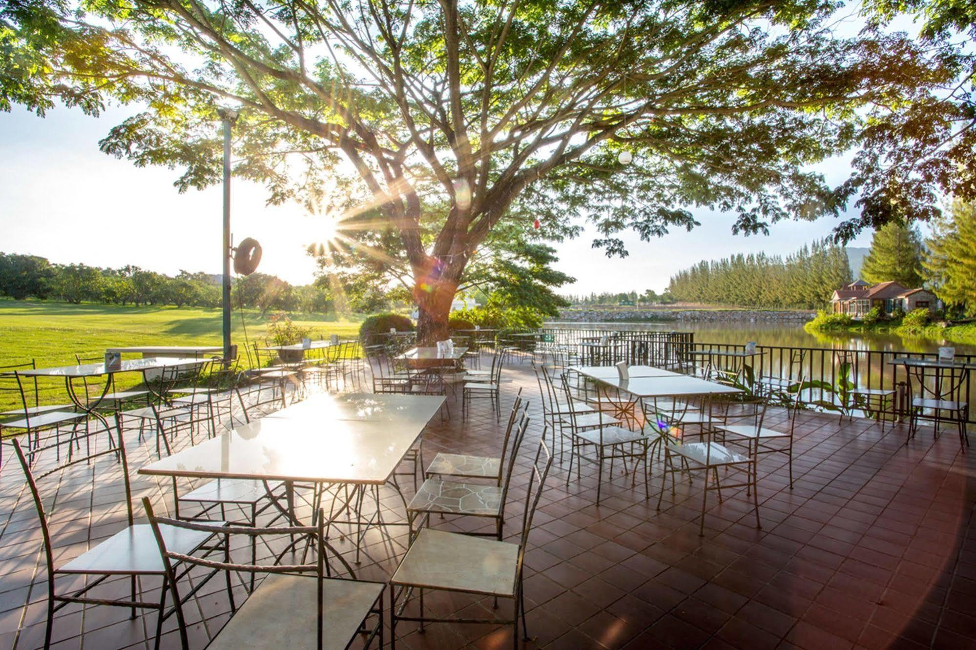 Chateau De Khaoyai Hotel & Resort Pakcsong Kültér fotó