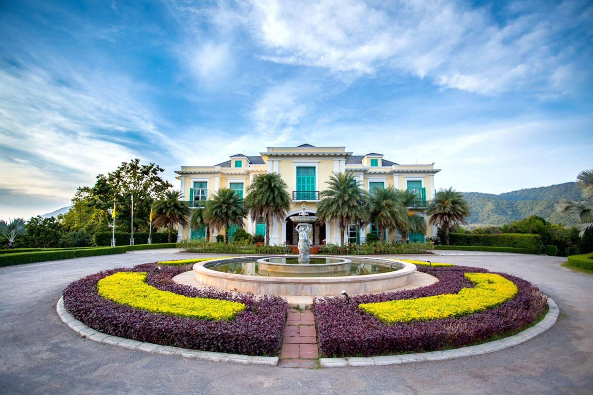Chateau De Khaoyai Hotel & Resort Pakcsong Kültér fotó