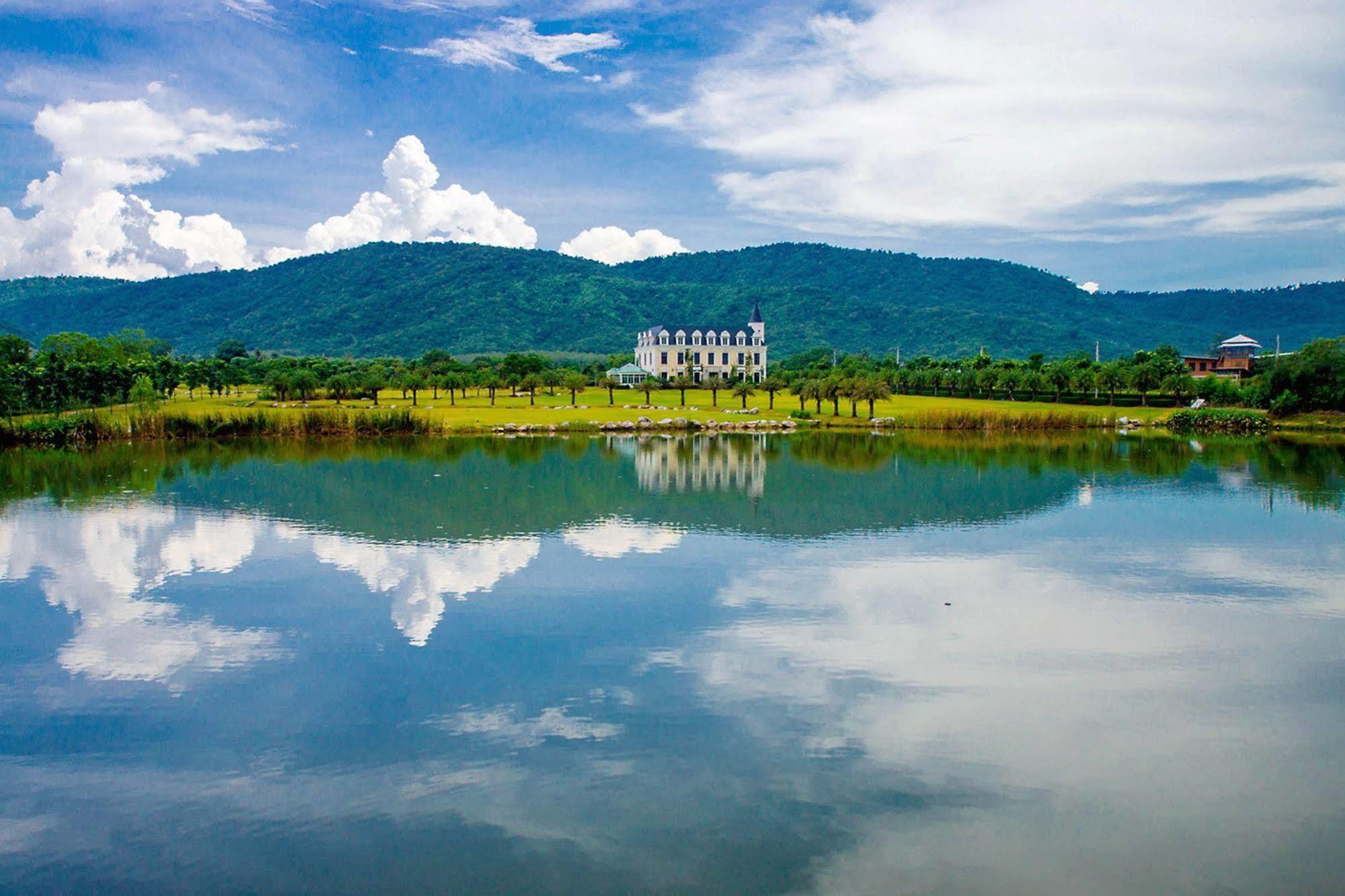 Chateau De Khaoyai Hotel & Resort Pakcsong Kültér fotó